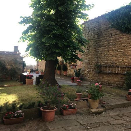 Camera E Appartamento Toscana - B&B Palazzo Robicci Castiglion Fiorentino Exterior photo